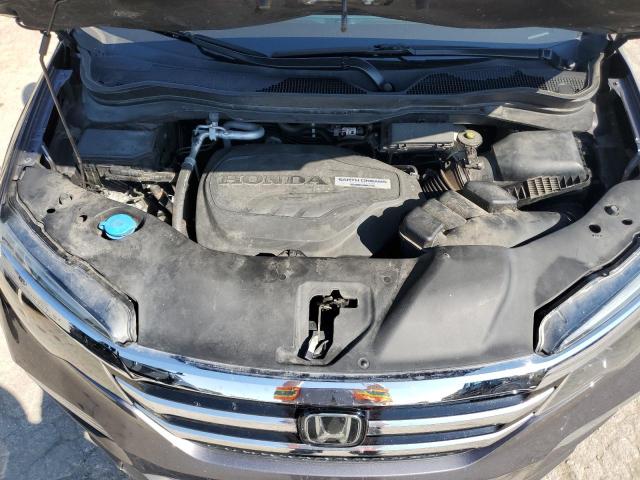 Photo 12 from auction – 2017 HONDA PILOT TOUR with VIN 5FNYF6H93HB084643