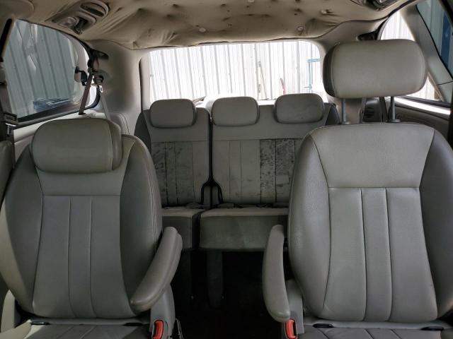 Photo 10 from auction – 2005 CHRYSLER TOWN & COU with VIN 2C4GP54L85R383713