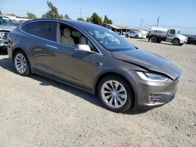 Photo 4 from auction – 2016 TESLA MODEL X with VIN 5YJXCDE20GF026004