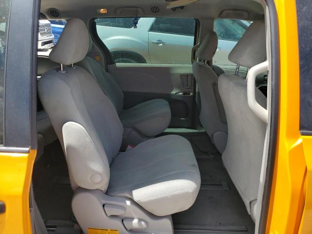 Photo 11 from auction – 2011 TOYOTA SIENNA with VIN 5TDZK3DC0BS037900