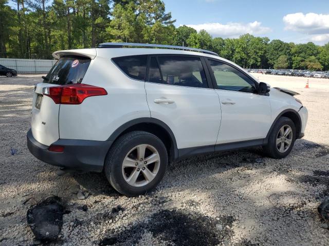 Photo 3 from auction – 2014 TOYOTA RAV4 XLE with VIN JTMWFREV7EJ024038