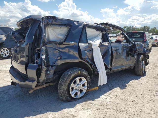 Photo 3 from auction – 2022 TOYOTA 4RUNNER SR with VIN JTEEU5JR6N5276757