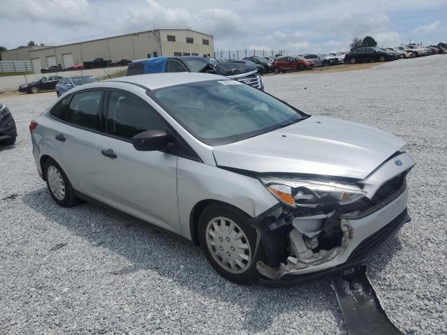 Photo 4 from auction – 2015 FORD FOCUS S with VIN 1FADP3E20FL277107