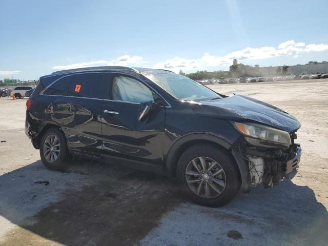 Photo 4 from auction – 2016 KIA SORENTO LX with VIN 5XYPG4A32GG025562