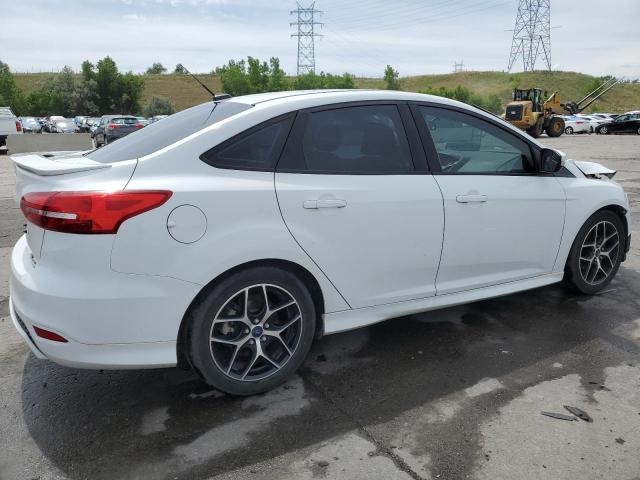 Photo 3 from auction – 2016 FORD FOCUS SE with VIN 1FADP3F21GL221497