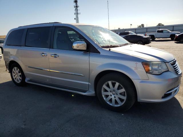 Photo 4 from auction – 2012 CHRYSLER TOWN & COU with VIN 2C4RC1CG1CR151128