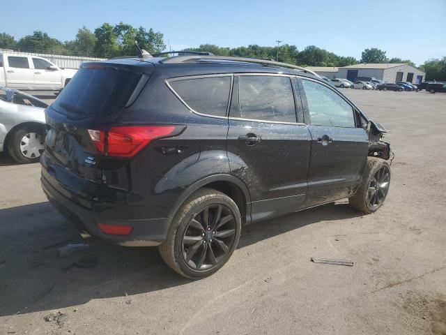 Photo 3 from auction – 2019 FORD ESCAPE SE with VIN 1FMCU9GD3KUA58352