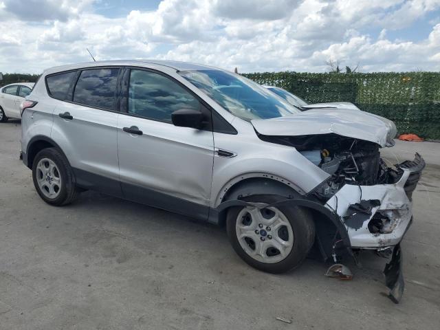 Photo 4 from auction – 2017 FORD ESCAPE S with VIN 1FMCU0F76HUB90764