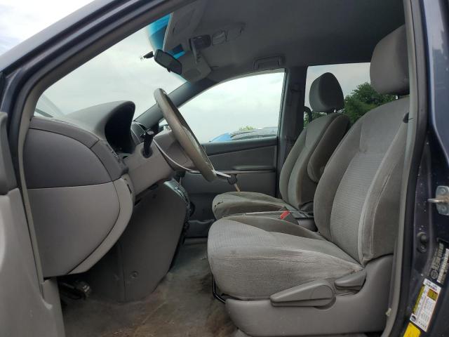 Photo 7 from auction – 2010 TOYOTA SIENNA CE with VIN 5TDZK4CC2AS337640
