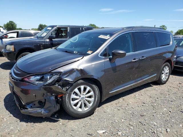 CHRYSLER PACIFICA T 2017 with VIN 2C4RC1BG4HR785400 - Photo from auction