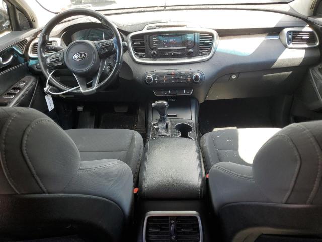 Photo 8 from auction – 2016 KIA SORENTO LX with VIN 5XYPGDA32GG043737