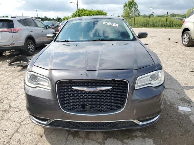 Photo 5 from auction – 2017 CHRYSLER 300 LIMITE with VIN 2C3CCAAGXHH653565