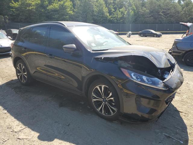 Photo 4 from auction – 2021 FORD ESCAPE SE with VIN 1FMCU0BZ3MUB21533