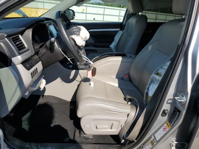 Photo 7 from auction – 2017 TOYOTA HIGHLANDER with VIN 5TDJZRFH7HS376778