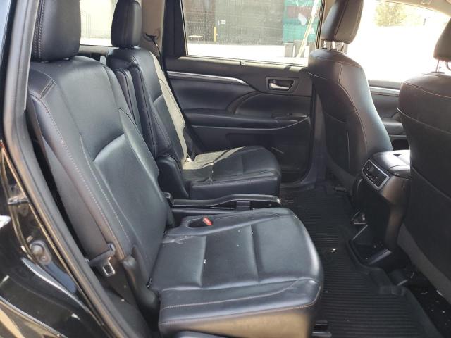 Photo 11 from auction – 2019 TOYOTA HIGHLANDER with VIN 5TDDGRFH4KS059969