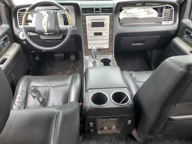 Photo 8 from auction – 2010 LINCOLN NAVIGATOR with VIN 5LMJJ2J5XAEJ05651