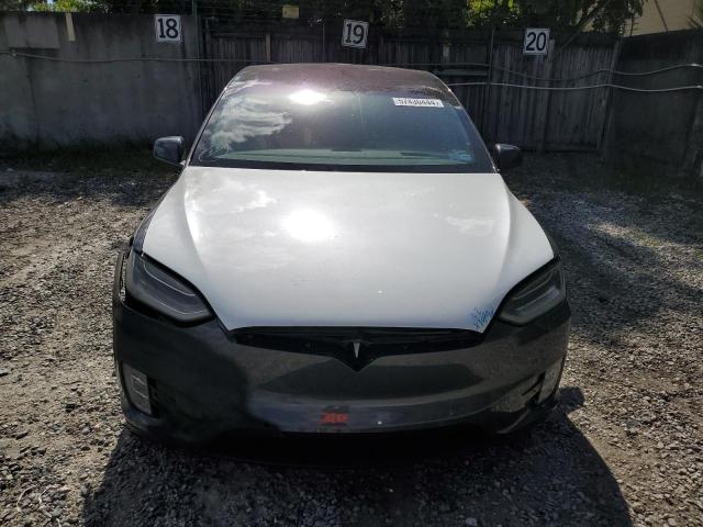 Photo 5 from auction – 2018 TESLA MODEL X with VIN 5YJXCDE27JF104740