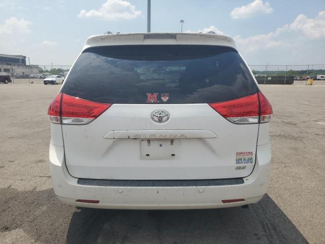 Photo 6 from auction – 2014 TOYOTA SIENNA XLE with VIN 5TDYK3DC9ES487254