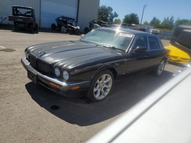 JAGUAR XJR 2000 with VIN SAJDA15B2YMF00894 - Photo from auction