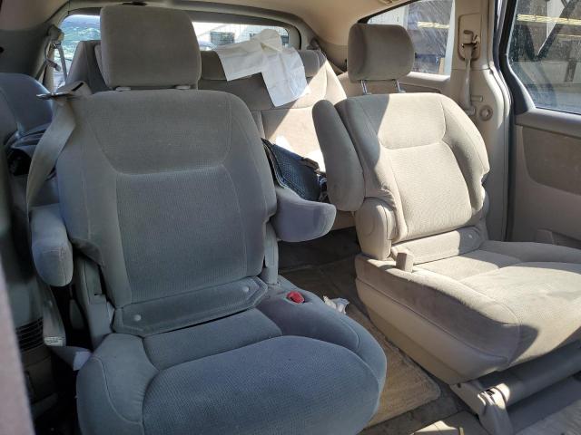 Photo 11 from auction – 2005 TOYOTA SIENNA CE with VIN 5TDZA23C65S272241