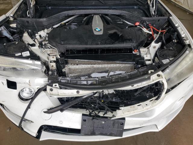 Photo 12 from auction – 2015 BMW X5 XDRIVE5 with VIN 5UXKR6C59F0J75671