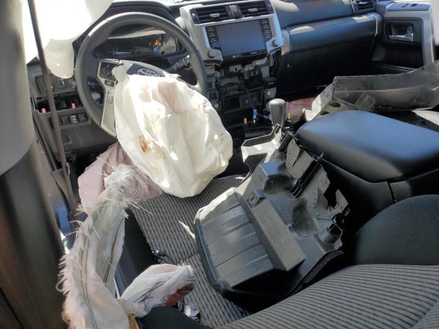 Photo 8 from auction – 2022 TOYOTA 4RUNNER SR with VIN JTEEU5JR6N5276757
