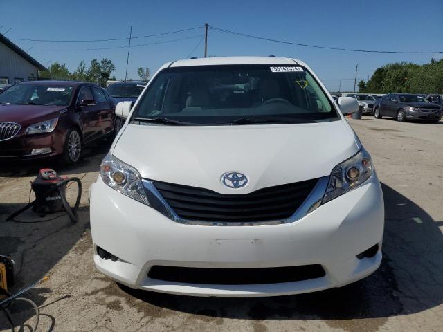 Photo 5 from auction – 2013 TOYOTA SIENNA LE with VIN 5TDKK3DC2DS296506