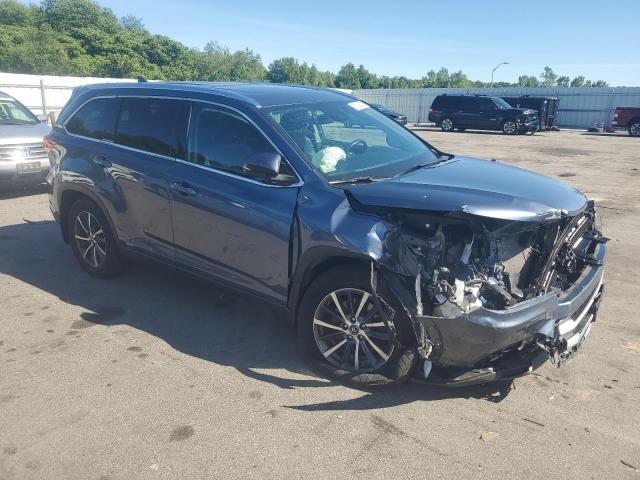 Photo 4 from auction – 2018 TOYOTA HIGHLANDER with VIN 5TDJZRFH3JS832491