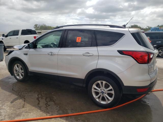 Photo 2 from auction – 2019 FORD ESCAPE SEL with VIN 1FMCU0HD8KUA02319
