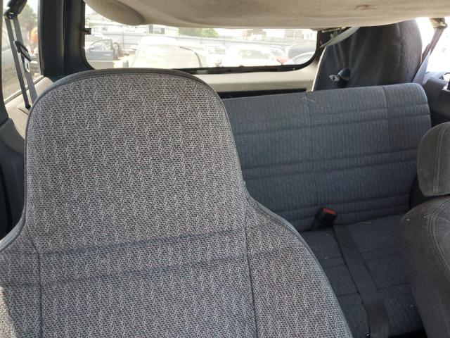 Photo 10 from auction – 2000 JEEP CHEROKEE S with VIN 1J4FF48S5YL153774
