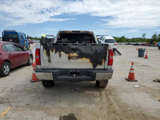 Photo 6 from auction – 2010 CHEVROLET 1500 SILVE with VIN 1GCPCPEX3AZ256294