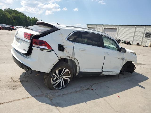 Photo 3 from auction – 2022 VOLKSWAGEN ATLAS CROS with VIN 1V2BC2CA4NC215644