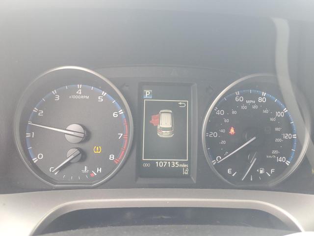 Photo 9 from auction – 2018 TOYOTA RAV4 LE with VIN JTMBFREV5JJ725072