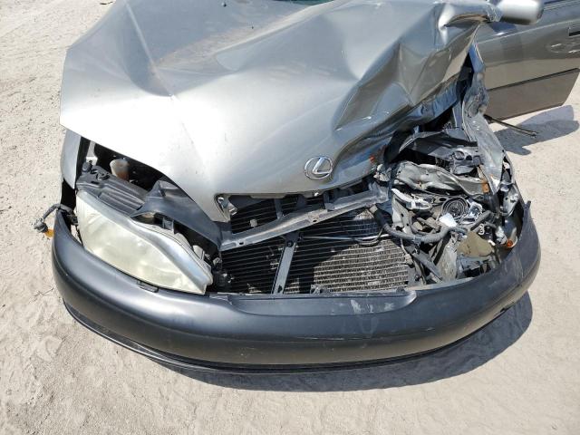 Photo 11 from auction – 1999 LEXUS ES 300 with VIN JT8BF28G7X5056842