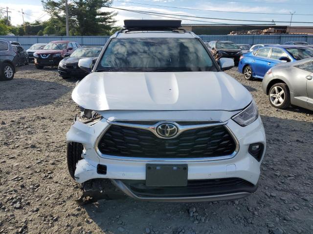 Photo 5 from auction – 2022 TOYOTA HIGHLANDER with VIN 5TDFZRAH5NS118929