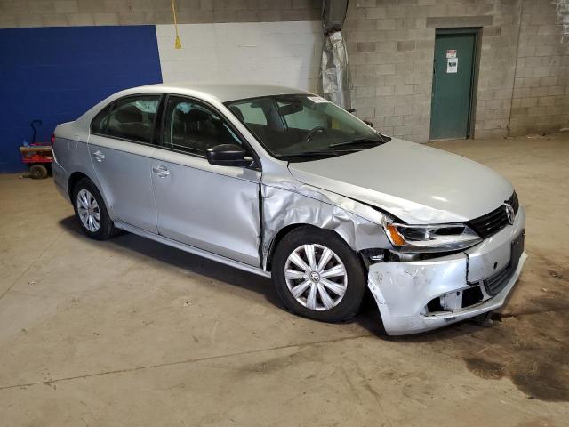 Photo 4 from auction – 2014 VOLKSWAGEN JETTA BASE with VIN 3VW2K7AJ5EM231061