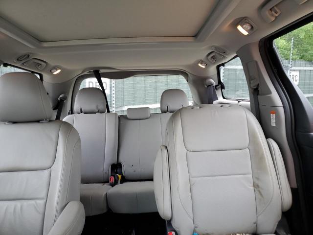 Photo 10 from auction – 2017 TOYOTA SIENNA XLE with VIN 5TDDZ3DC5HS181375