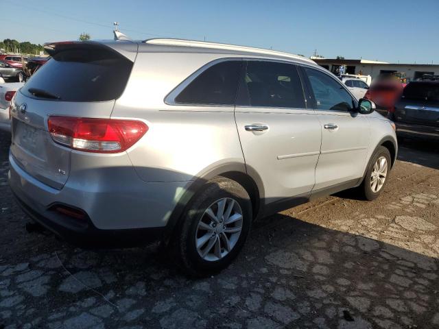 Photo 3 from auction – 2016 KIA SORENTO LX with VIN 5XYPG4A54GG014631