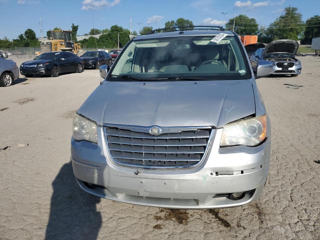 Photo 5 from auction – 2010 CHRYSLER TOWN & COU with VIN 2A4RR6DX7AR206957