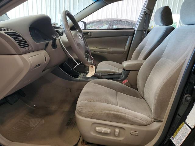 Photo 7 from auction – 2004 TOYOTA CAMRY LE with VIN 4T1BE32KX4U292969