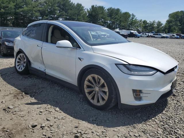 Photo 4 from auction – 2016 TESLA MODEL X with VIN 5YJXCBE28GF023730