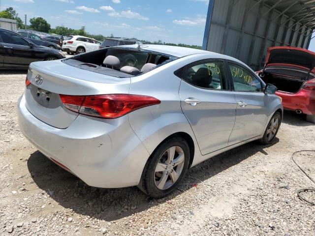 Photo 3 from auction – 2012 HYUNDAI ELANTRA GL with VIN 5NPDH4AE4CH102176