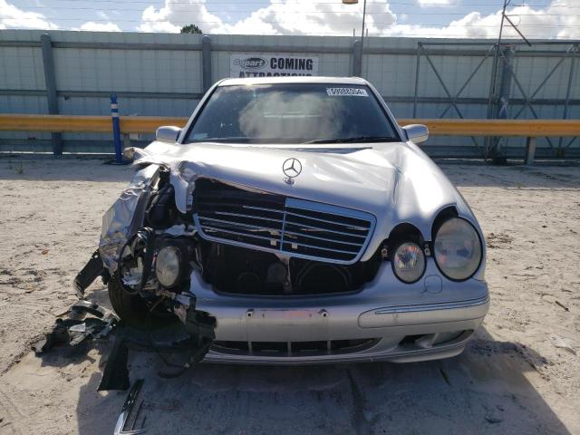 Photo 5 from auction – 2001 MERCEDES-BENZ E 320 4MAT with VIN WDBJF82J81X047632