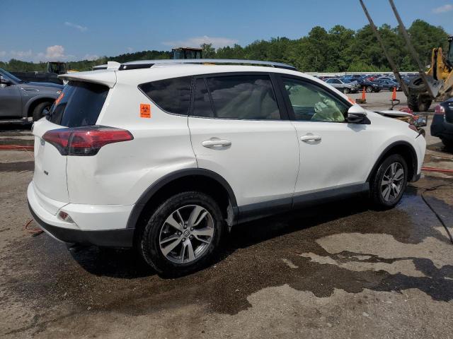 Photo 3 from auction – 2016 TOYOTA RAV4 XLE with VIN JTMWFREV3GJ078911