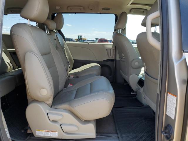 Photo 11 from auction – 2017 TOYOTA SIENNA XLE with VIN 5TDYZ3DC9HS890182