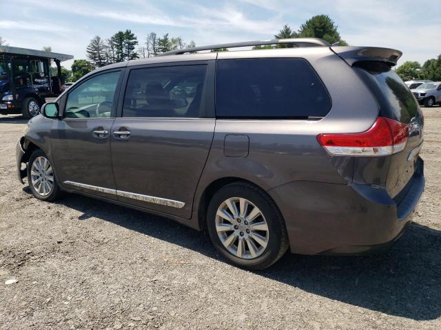 Photo 2 from auction – 2012 TOYOTA SIENNA XLE with VIN 5TDDK3DC7CS038067