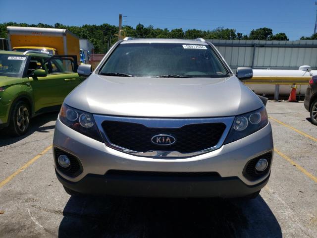 Photo 5 from auction – 2013 KIA SORENTO EX with VIN 5XYKU4A61DG409051