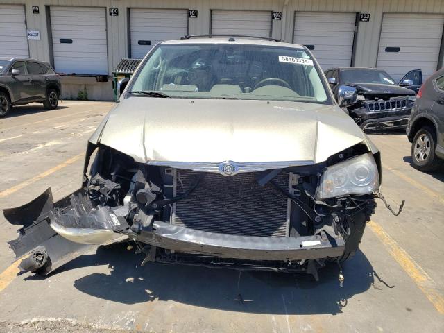 Photo 5 from auction – 2010 CHRYSLER TOWN & COU with VIN 2A4RR6DX7AR254202