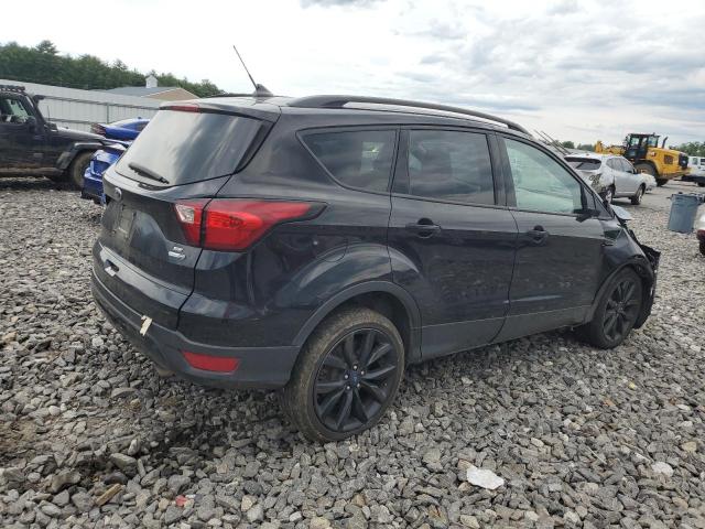 Zdjęcie 3 z aukcji – 2019 FORD ESCAPE z VIN 1FMCU9GD0KUC17571