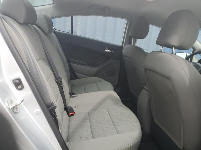 Photo 10 from auction – 2016 KIA FORTE LX with VIN KNAFK4A63G5535686